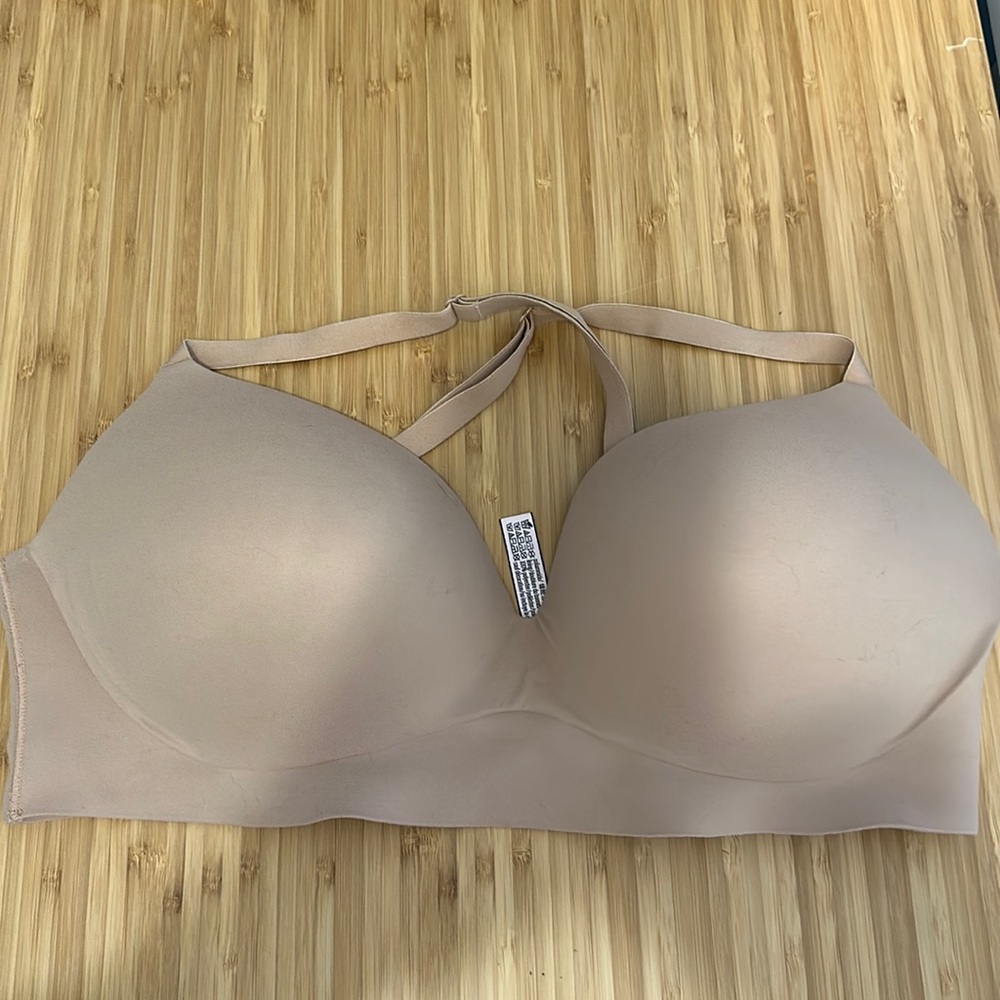 Euc Vs Wireless Convertible Bra - image 2